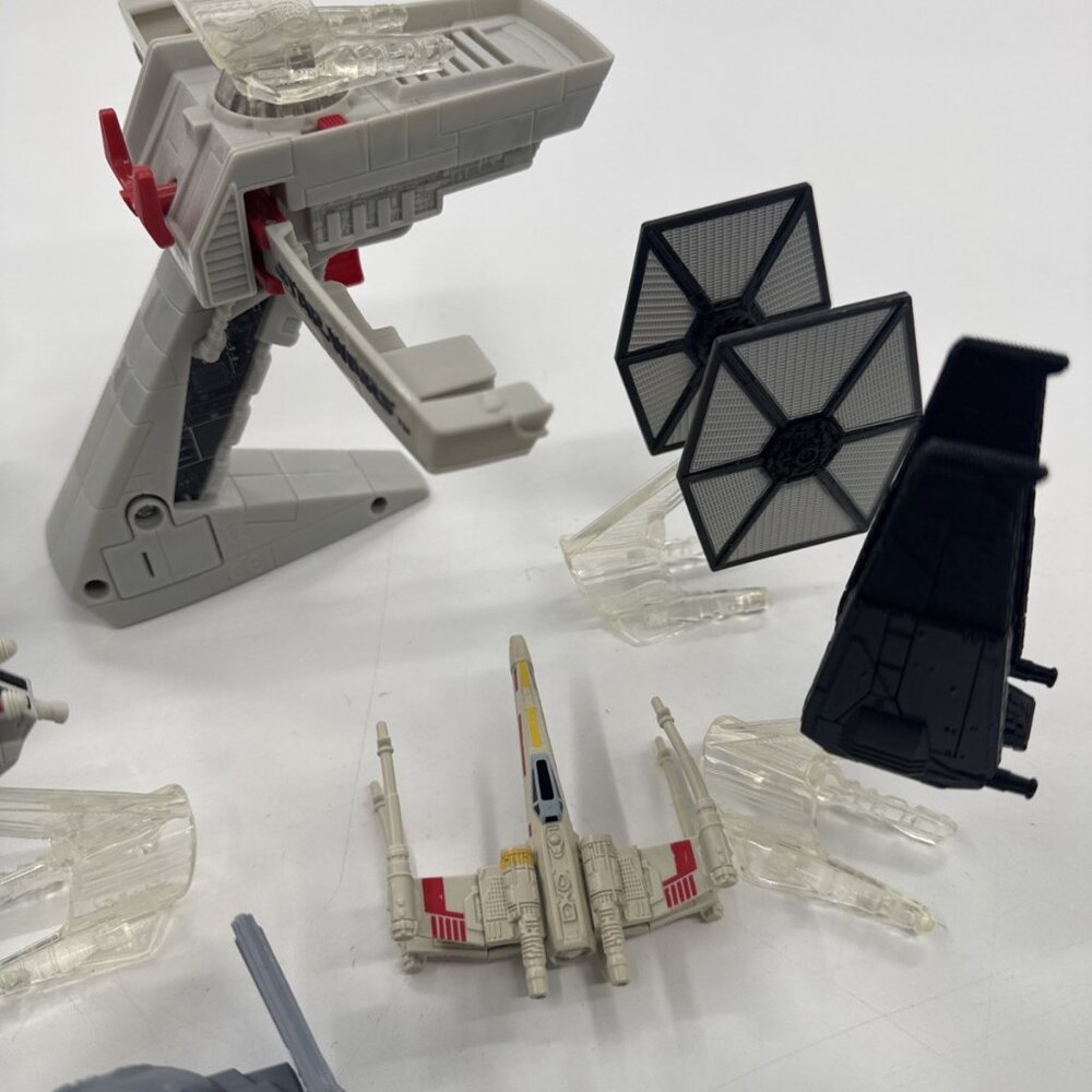 Hot Wheels Star Wars Starship Lot with Stands Flight Controller Some Diecast - Picture 5 of 8